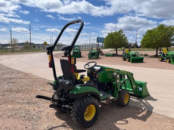 Image of John Deere 1025R equipment image 4