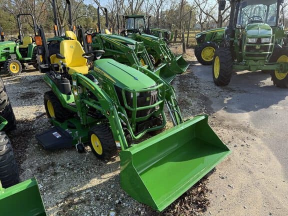 Image of John Deere 1025R equipment image 4