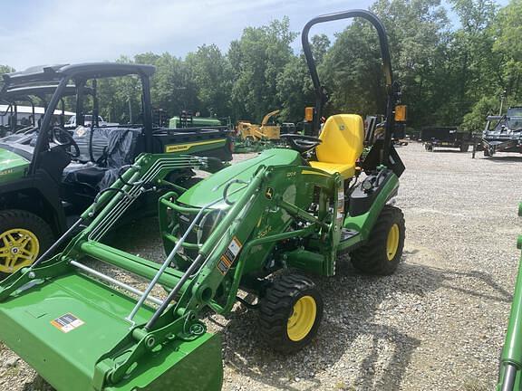 Image of John Deere 1025R equipment image 3