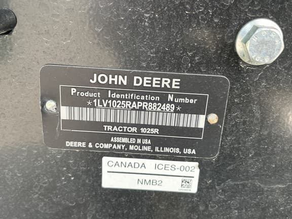 Image of John Deere 1025R equipment image 3