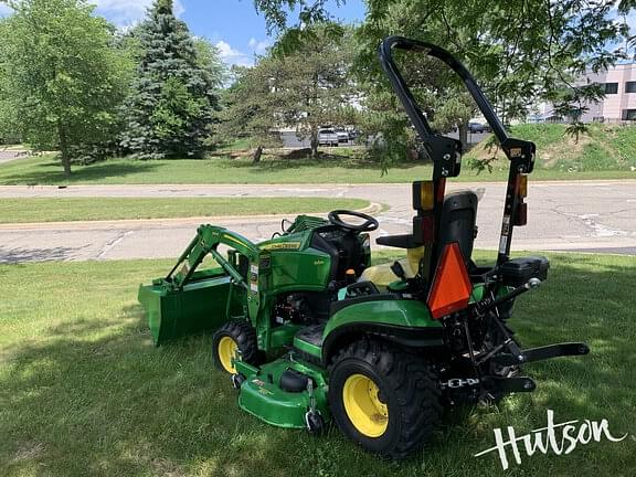 Image of John Deere 1025R equipment image 3