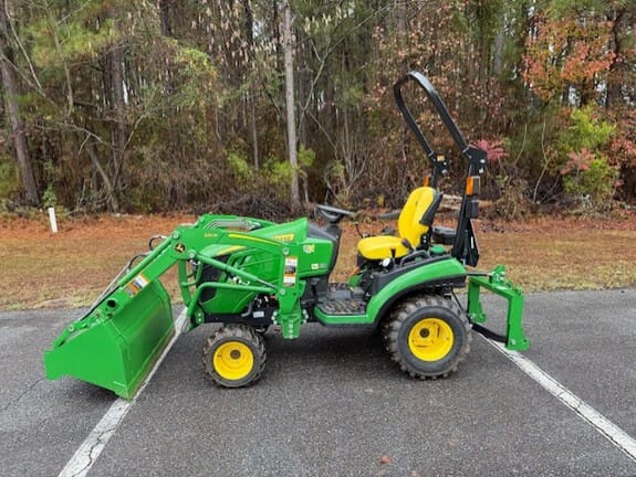 2024 John Deere 1025R Equipment Image0