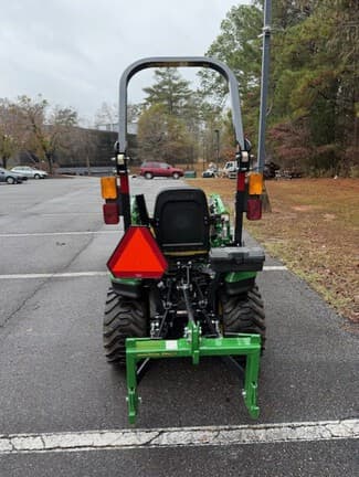 Image of John Deere 1025R equipment image 3