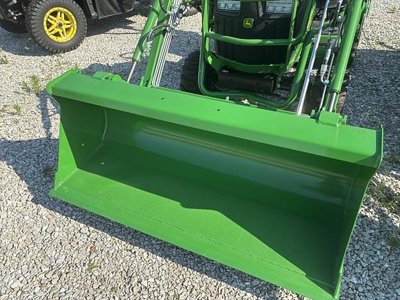 Image of John Deere 1025R equipment image 4