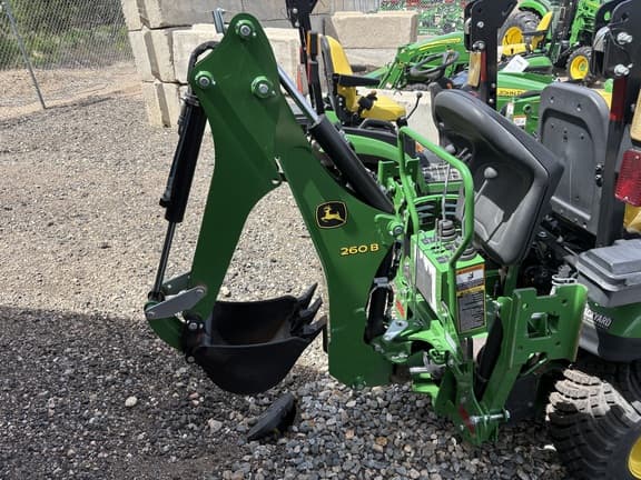 Image of John Deere 1025R equipment image 4