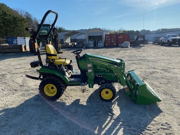 Image of John Deere 1025R equipment image 2