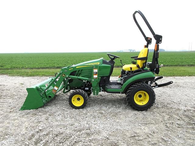 Image of John Deere 1025R equipment image 1
