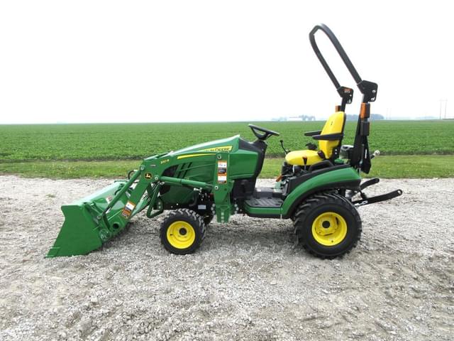 Image of John Deere 1025R equipment image 1