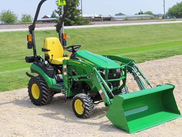 Image of John Deere 1025R equipment image 1
