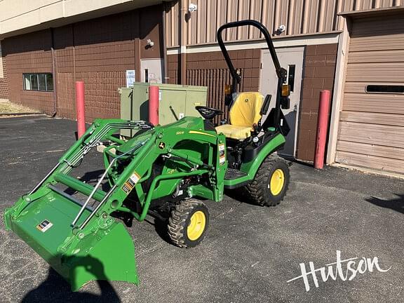 Image of John Deere 1025R equipment image 2