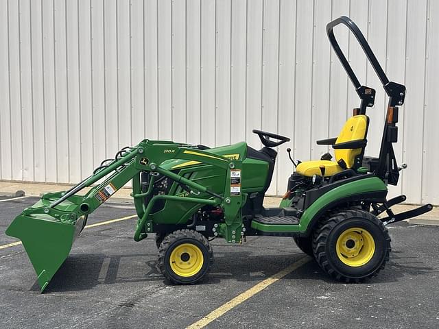 Image of John Deere 1025R equipment image 1