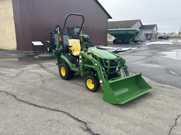 Image of John Deere 1025R equipment image 3