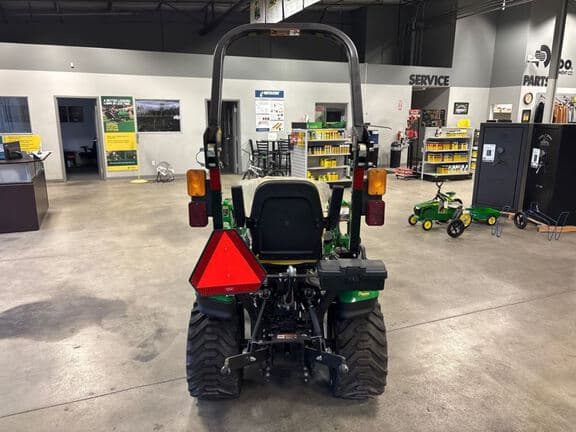 Image of John Deere 1025R equipment image 3