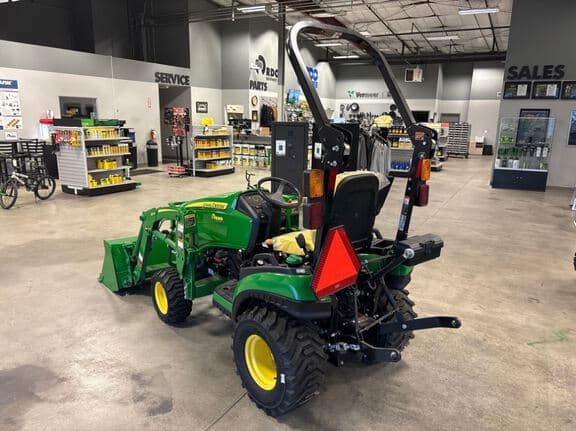 Image of John Deere 1025R equipment image 2