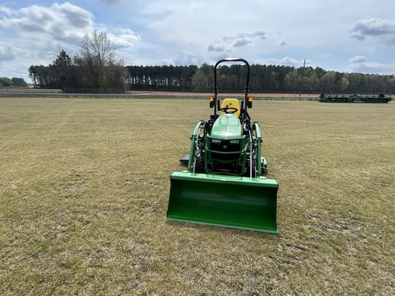 Image of John Deere 1025R equipment image 1
