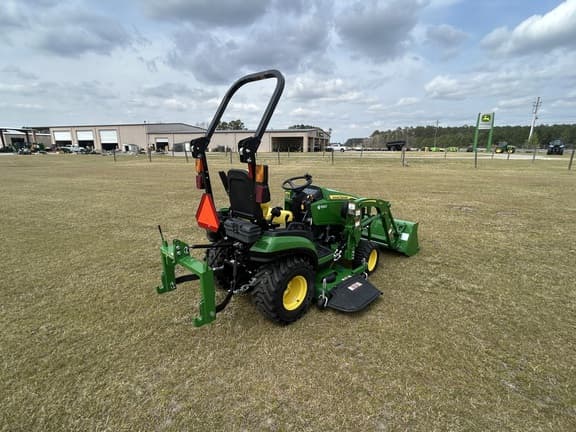 Image of John Deere 1025R equipment image 4