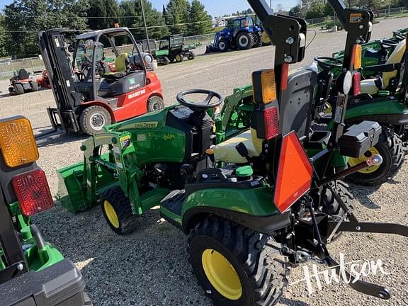 Image of John Deere 1025R equipment image 3