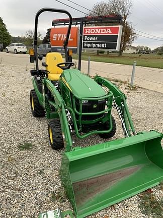 Image of John Deere 1025R equipment image 3