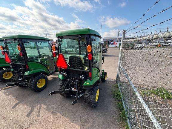 Image of John Deere 1025R equipment image 3