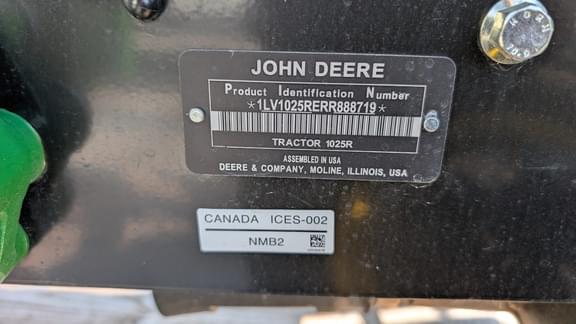 Image of John Deere 1025R equipment image 4