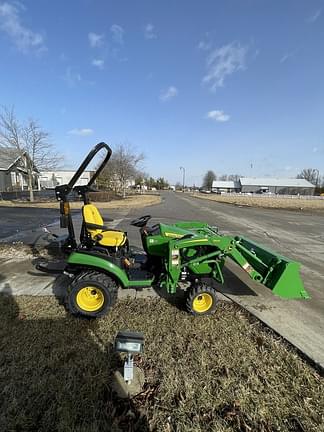 Image of John Deere 1025R equipment image 4