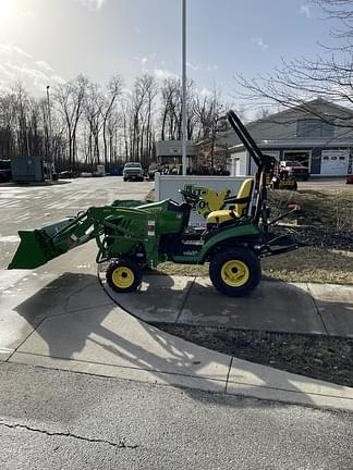 Image of John Deere 1025R equipment image 1