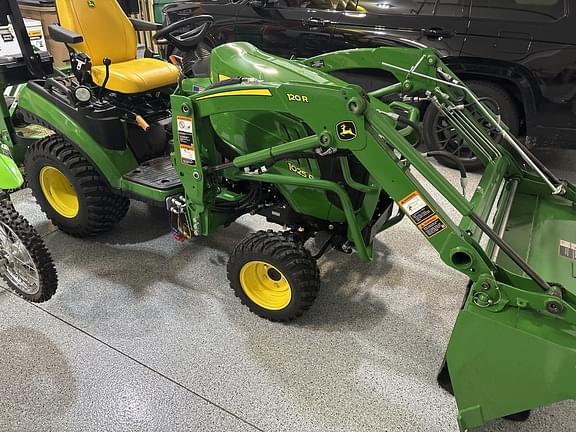 Image of John Deere 1025R equipment image 1