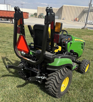 Image of John Deere 1025R equipment image 2