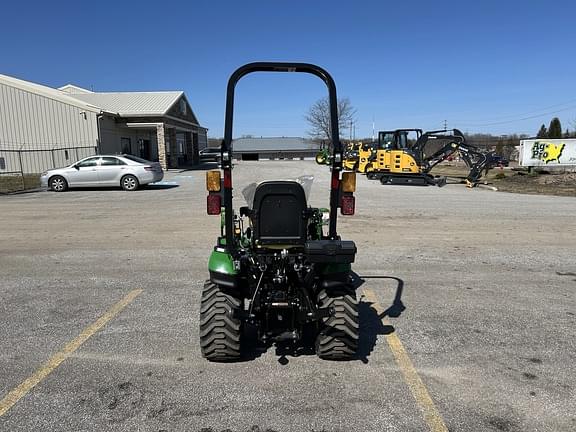 Image of John Deere 1025R equipment image 4