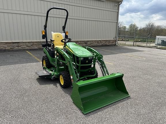 Image of John Deere 1025R equipment image 2