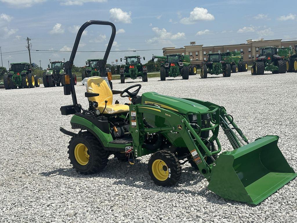 Image of John Deere 1025R Image 1