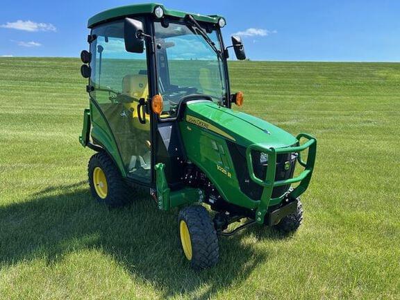 Image of John Deere 1025R equipment image 2