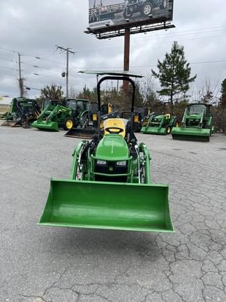 Image of John Deere 1025R equipment image 3