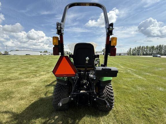 Image of John Deere 1025R equipment image 3