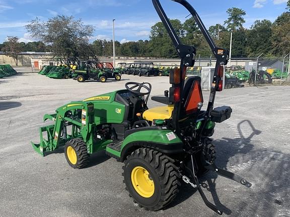 Image of John Deere 1025R equipment image 4