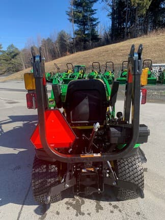 Image of John Deere 1025R equipment image 4