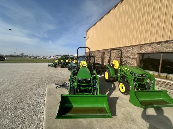 Image of John Deere 1025R equipment image 1
