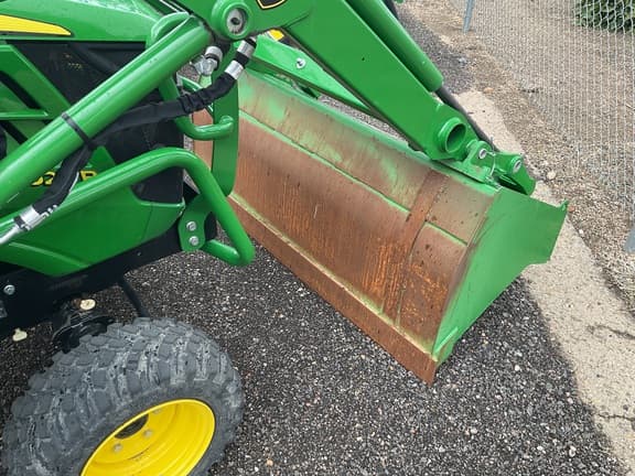 Image of John Deere 1025R equipment image 2
