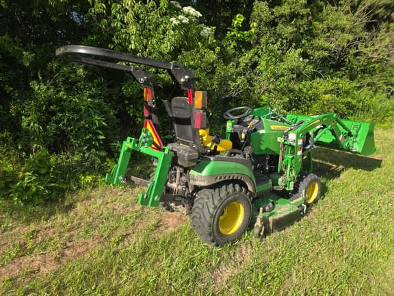 Image of John Deere 1025R equipment image 4