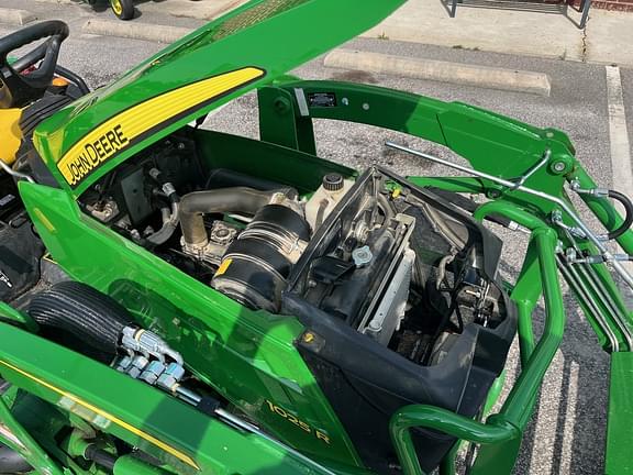 Image of John Deere 1025R equipment image 4