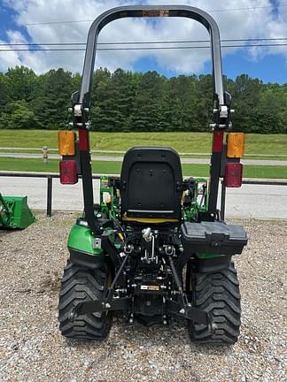 Image of John Deere 1025R equipment image 4