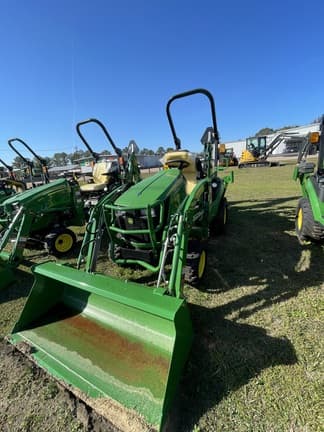 Image of John Deere 1025R equipment image 4