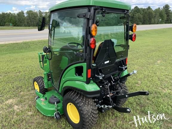 Image of John Deere 1025R equipment image 3