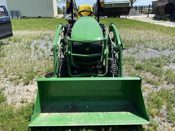 Image of John Deere 1025R equipment image 2