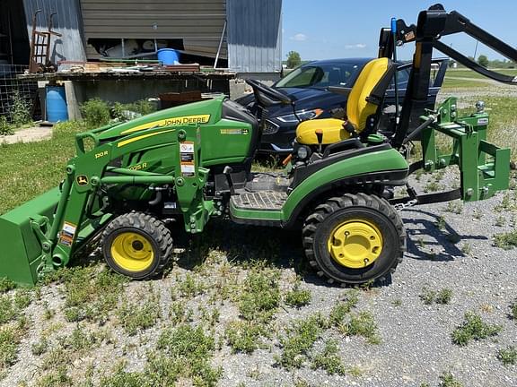 Image of John Deere 1025R equipment image 1