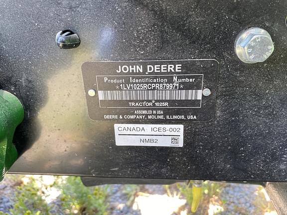 Image of John Deere 1025R equipment image 4