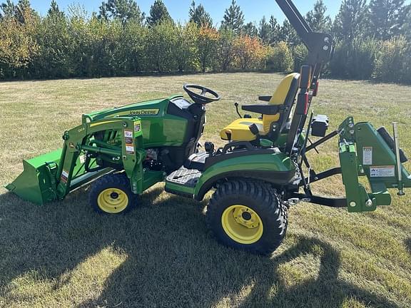 Image of John Deere 1025R equipment image 1