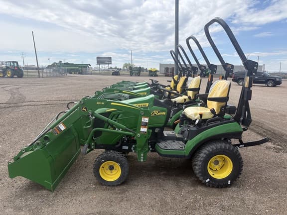 Image of John Deere 1025R equipment image 1