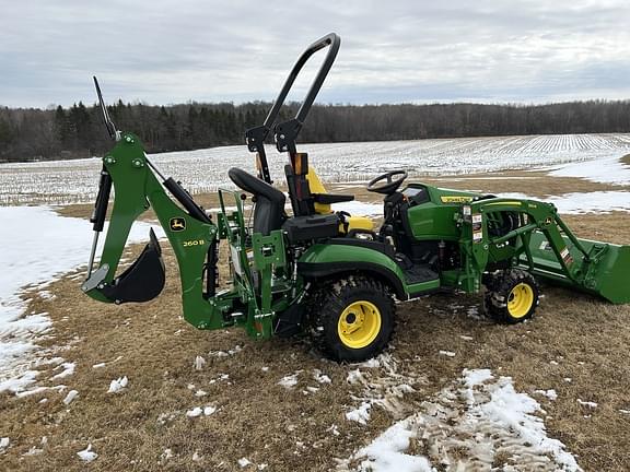 Image of John Deere 1025R equipment image 2