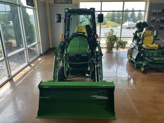 Image of John Deere 1025R equipment image 2